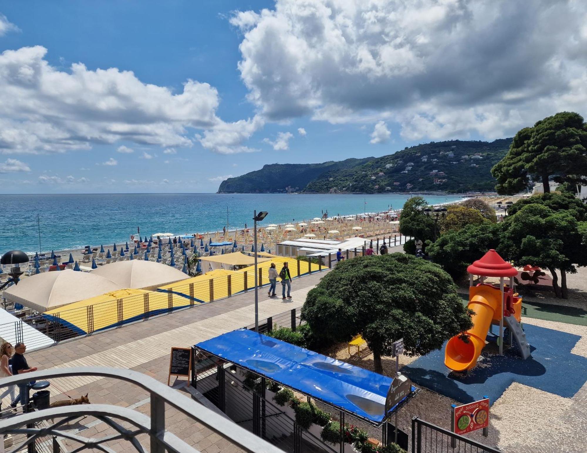 Hotel Miramare Spotorno Bilik gambar
