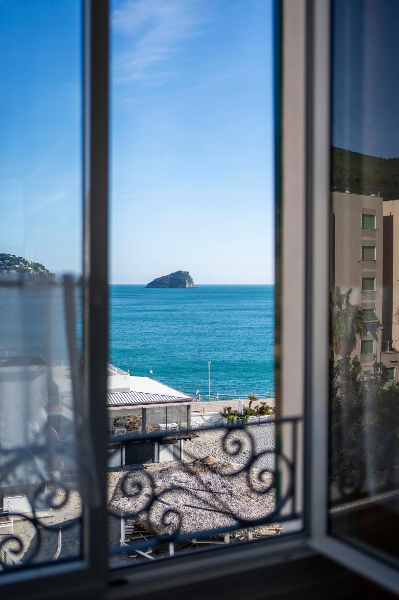 Hotel Miramare Spotorno Luaran gambar