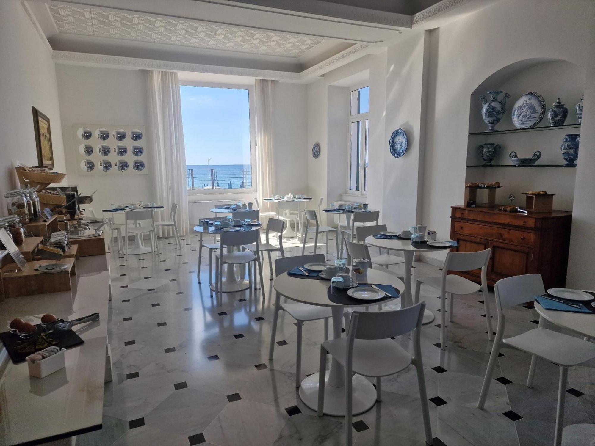 Hotel Miramare Spotorno Luaran gambar